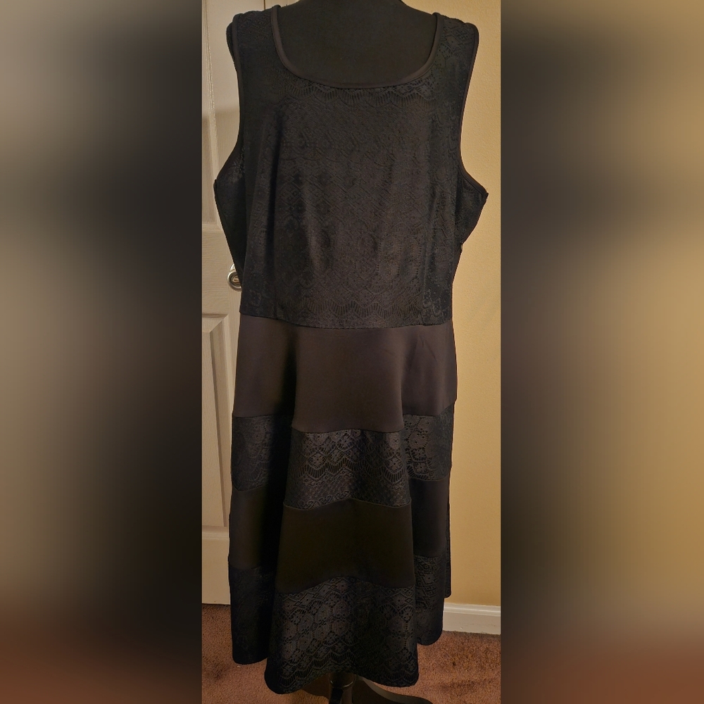 Elegant Black Lace Dress